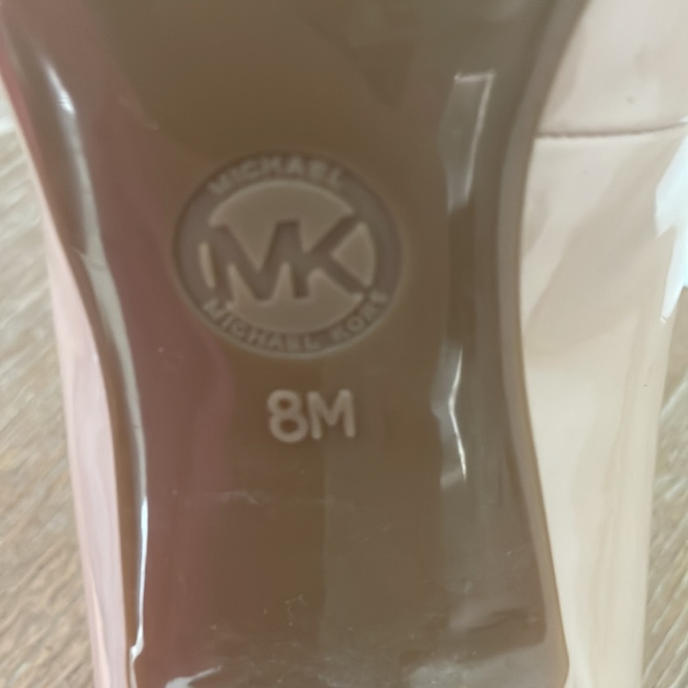 Michael Kors Dorothy Flex Tan Pumps Size 8 - Picture 9 of 11